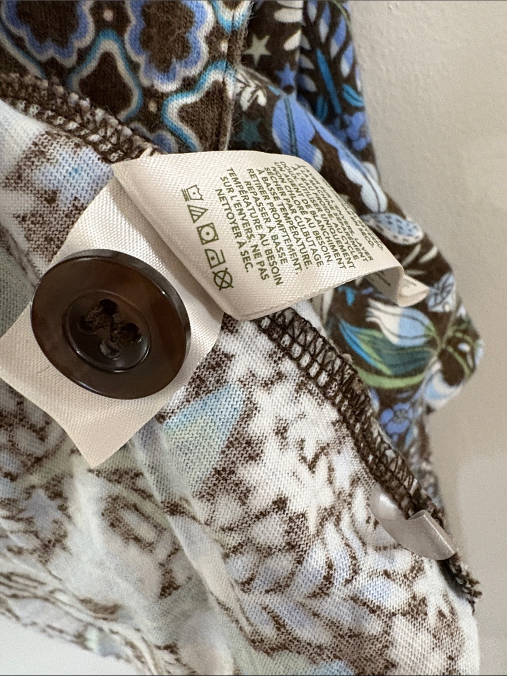 Vera Bradley women’s XXL woodland Pattern Pajama Set in Blue and Green - Picture 3 of 9